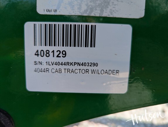 Photo of 2023 John Deere 4044R