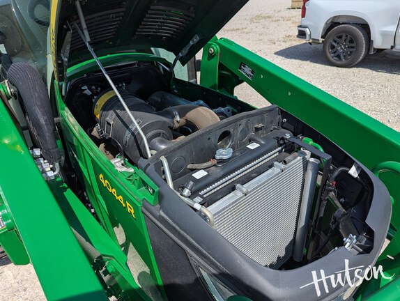 Photo of 2023 John Deere 4044R