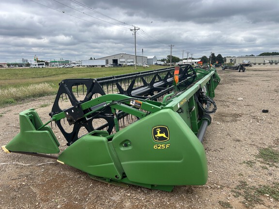 2009 John Deere 625F Used Equipment