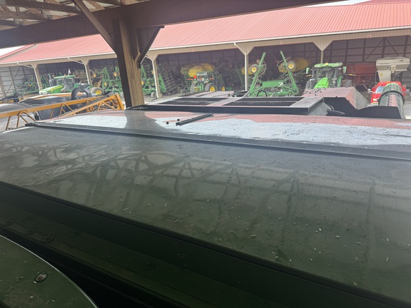 Photo of 2017 John Deere T670