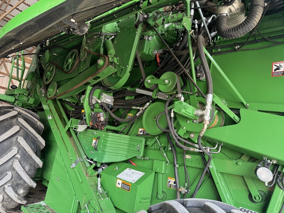 Photo of 2017 John Deere T670