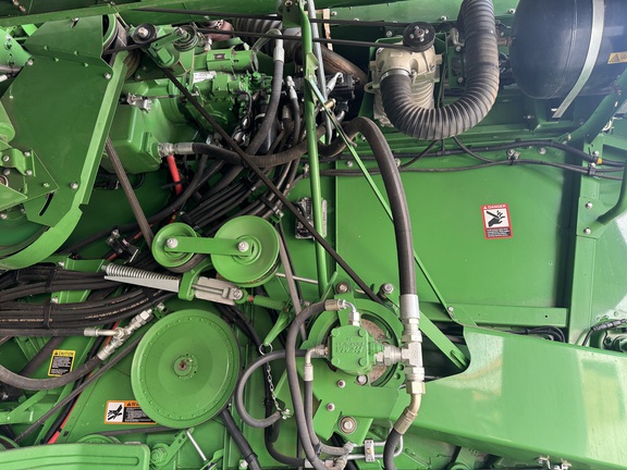 Photo of 2017 John Deere T670