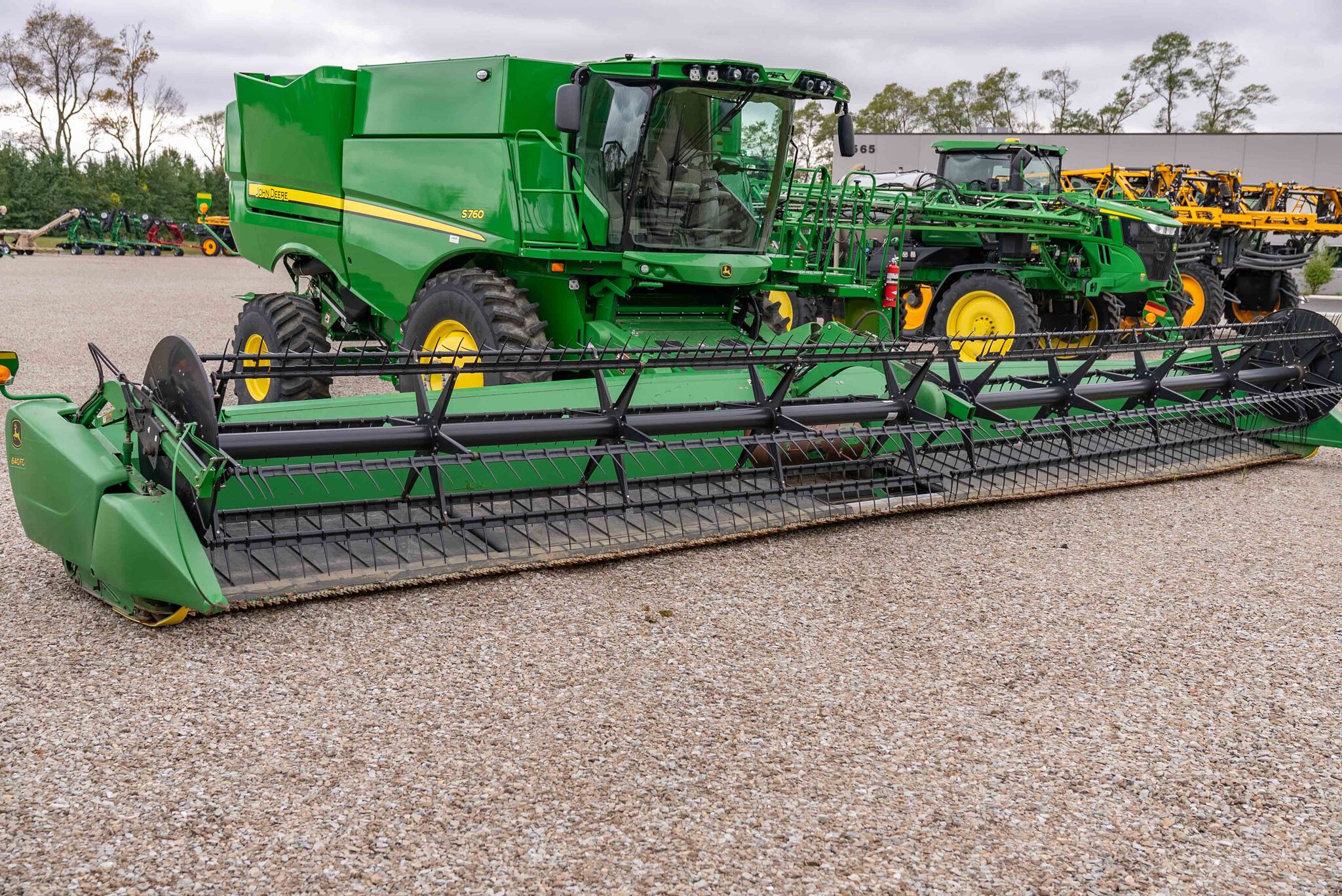 Used 2013 John Deere 640FD Combine Platforms at Koenig Equipment in Knightstown, IN - PhotoXL8