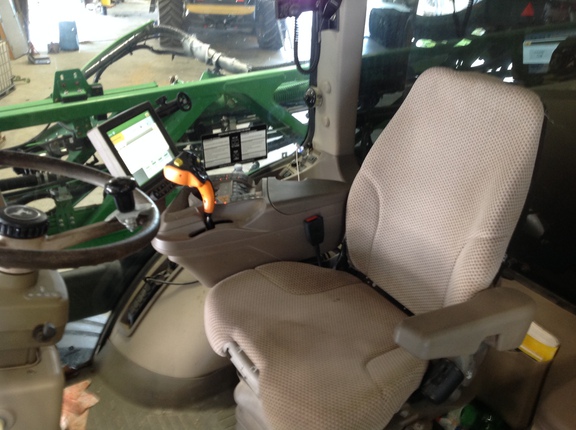Photo of 2019 John Deere R4030