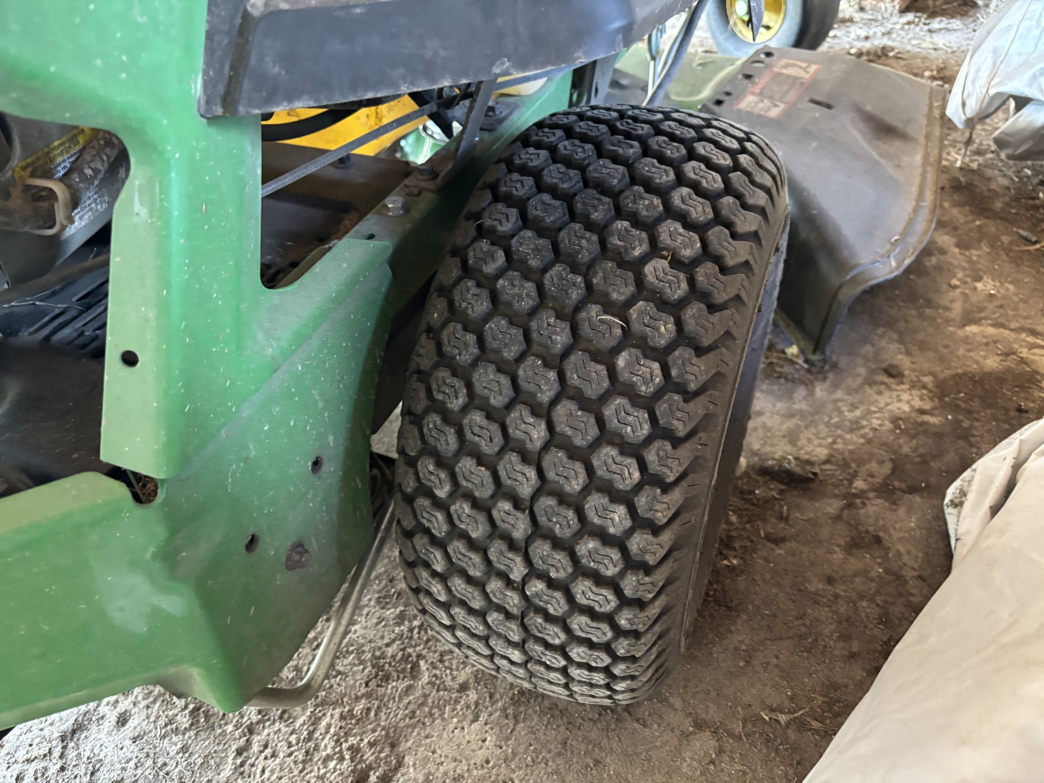 Used 2022 John Deere Z315E Zero Turn Mowers at Koenig Equipment in Tipp City, OH - PhotoXL8
