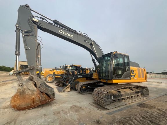 Photo of 2024 John Deere 210 P