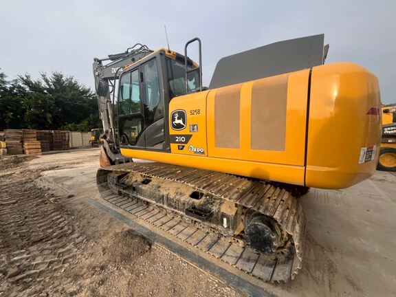 2024 John Deere 210 P