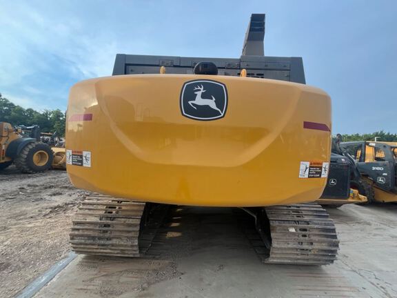 2024 John Deere 210 P