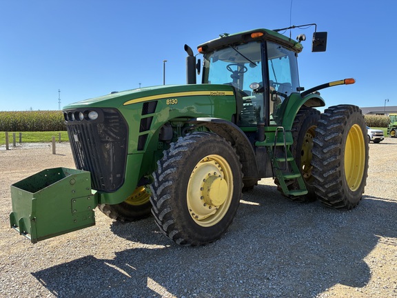  John Deere 8130
