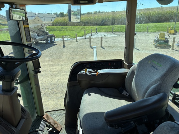2006 John Deere 8130 - Photo33