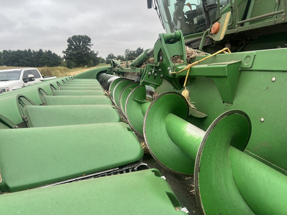 Photo of 2019 John Deere 712FC