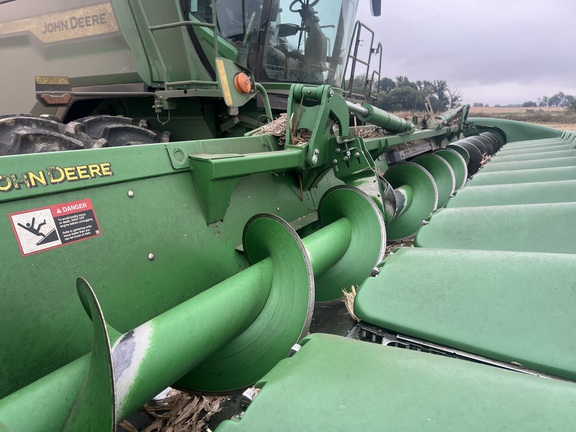 Photo of 2019 John Deere 712FC