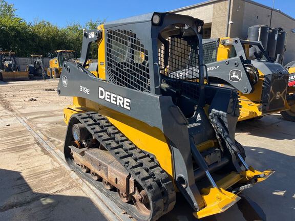 2015 John Deere 319E