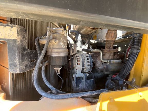 2015 John Deere 319E