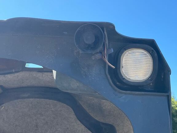 2015 John Deere 319E