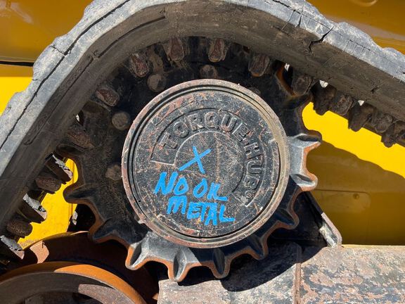 2015 John Deere 319E