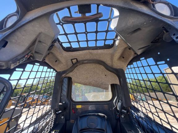 2015 John Deere 319E