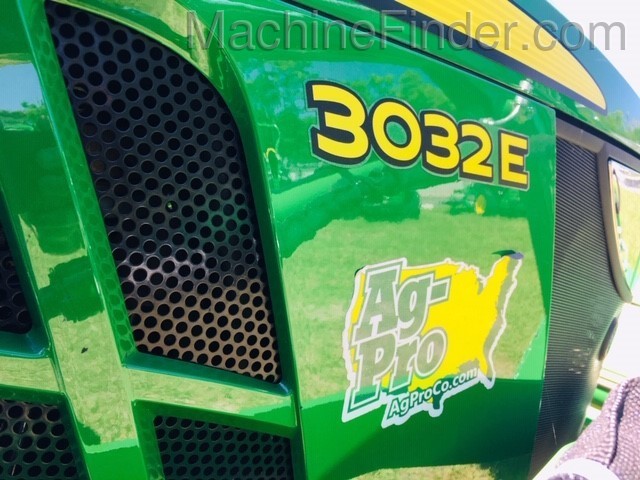 2020 John Deere 3032E Image 5