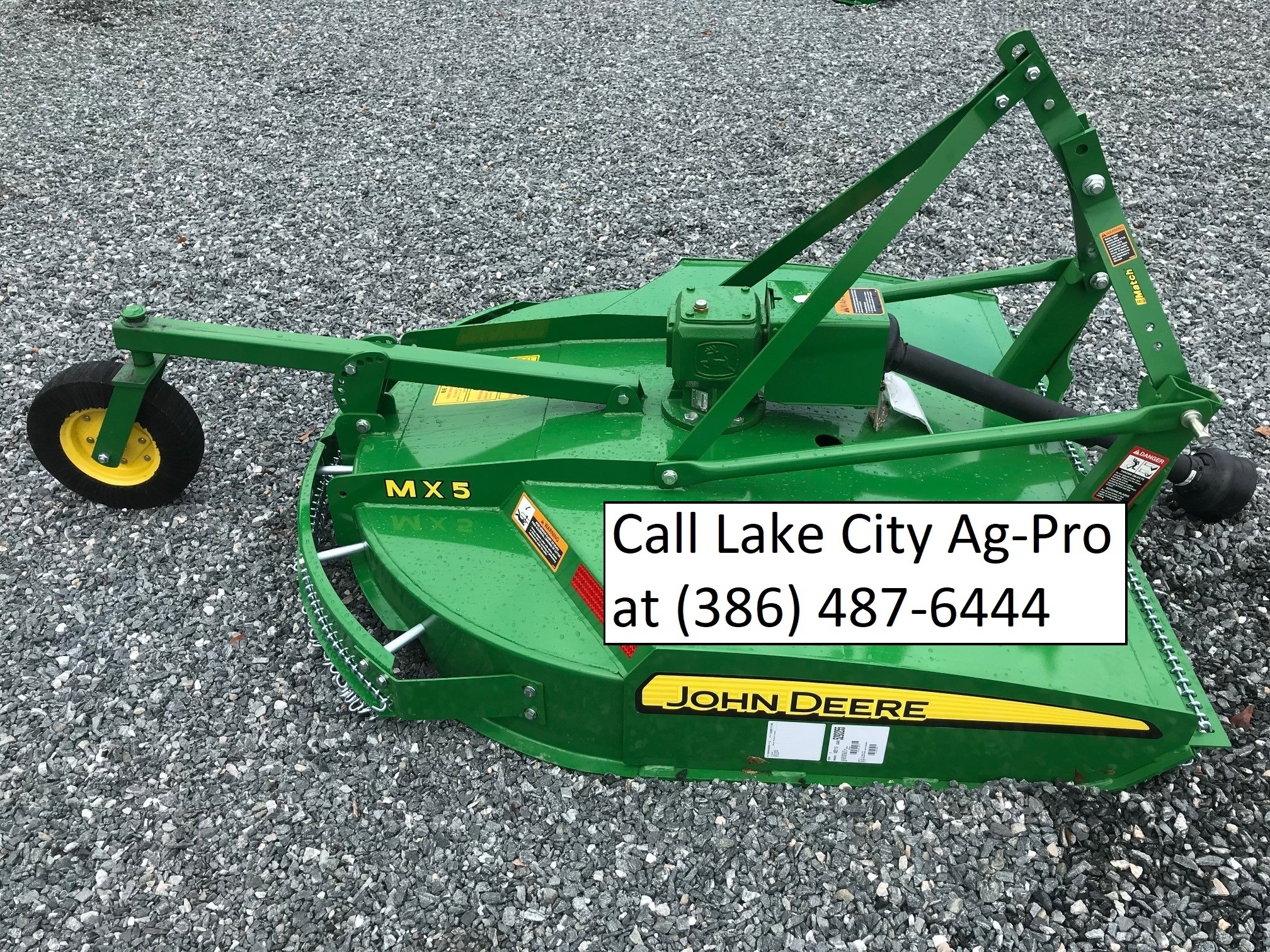 2020 John Deere MX5 Image 2