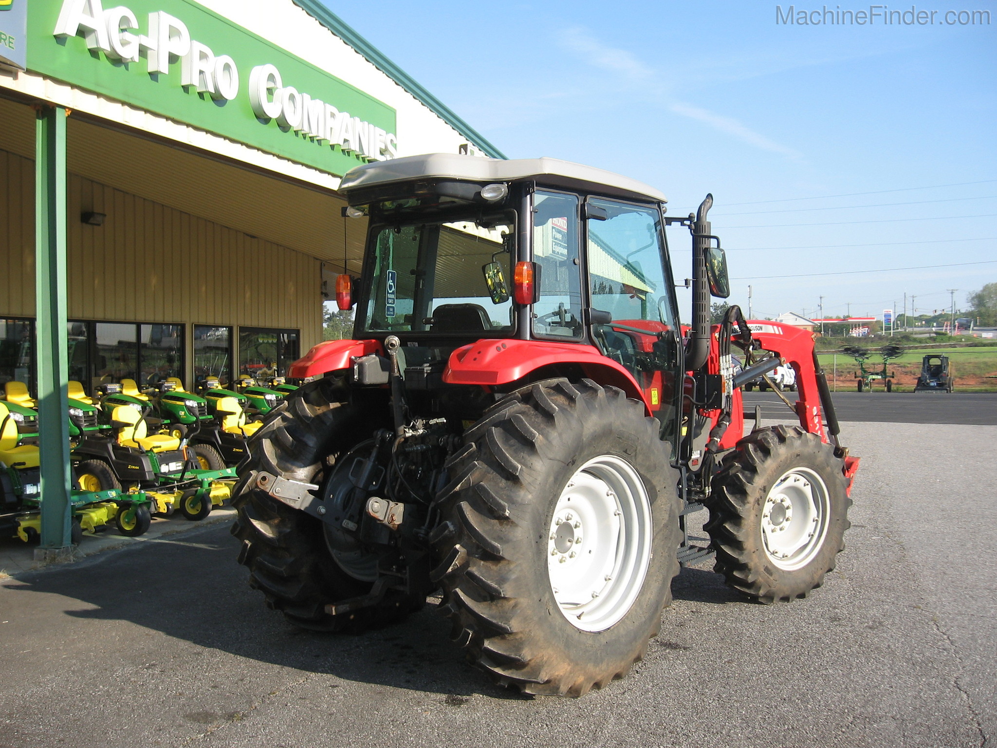 2015 Massey Ferguson 4610 Image 4