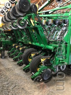 2015 John Deere 1795 Image 12