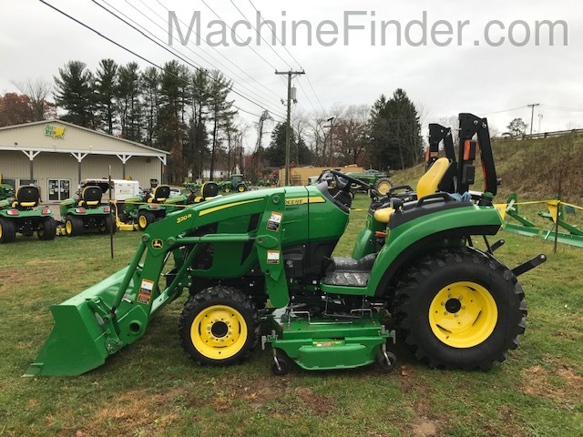 2017 John Deere 2032R Image 4