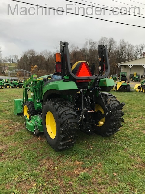 2017 John Deere 2032R Image 5