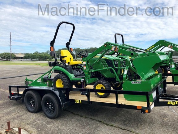 2020 John Deere 1025R Image 1