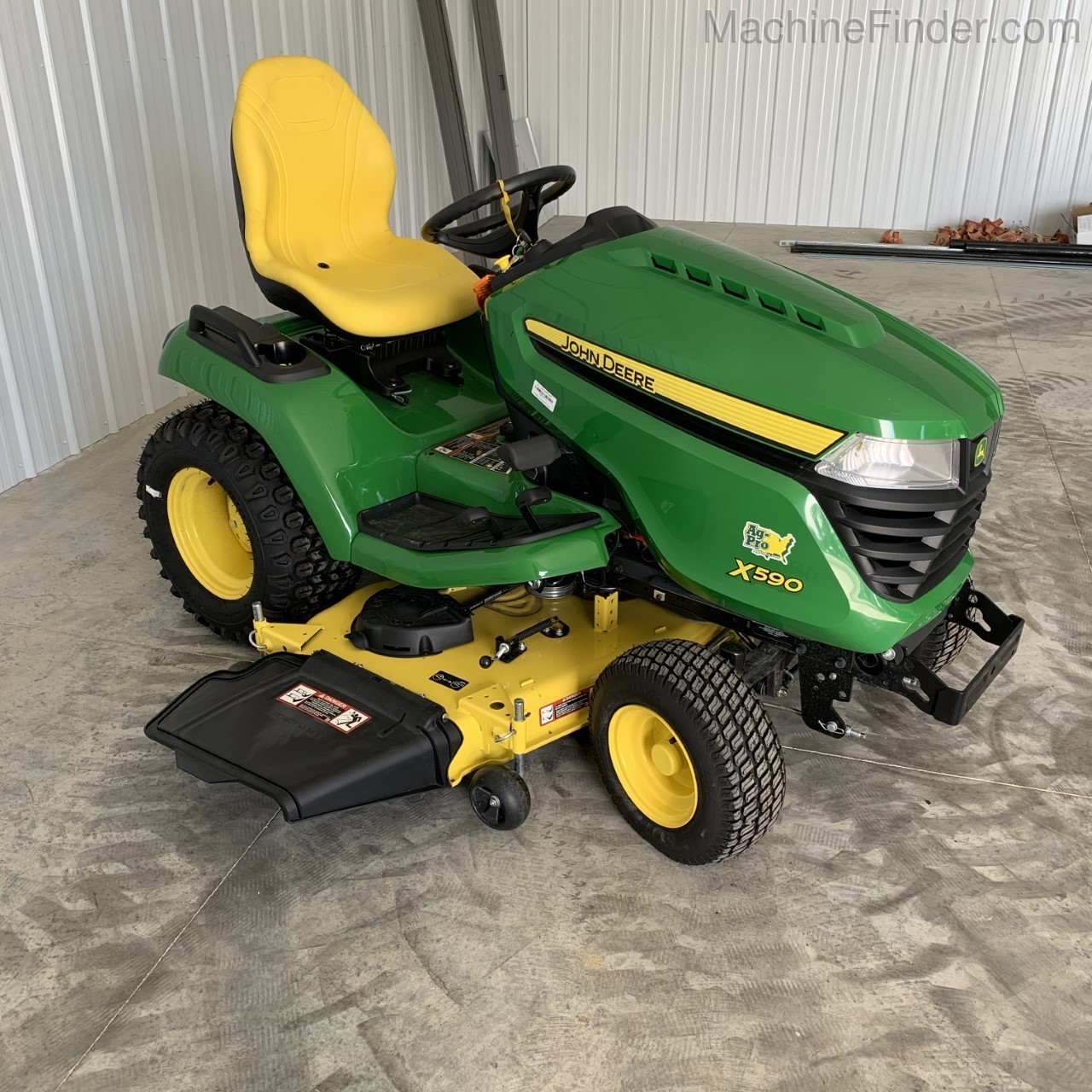 2020 John Deere X590 Image 4