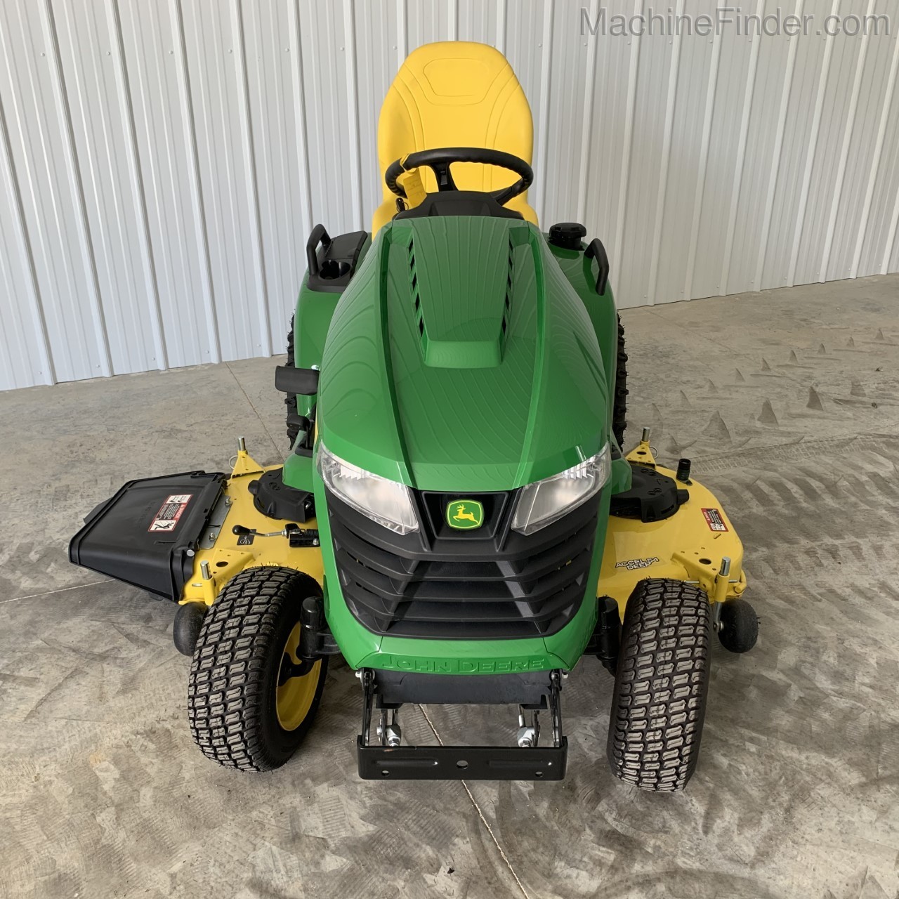 2020 John Deere X590 Image 3
