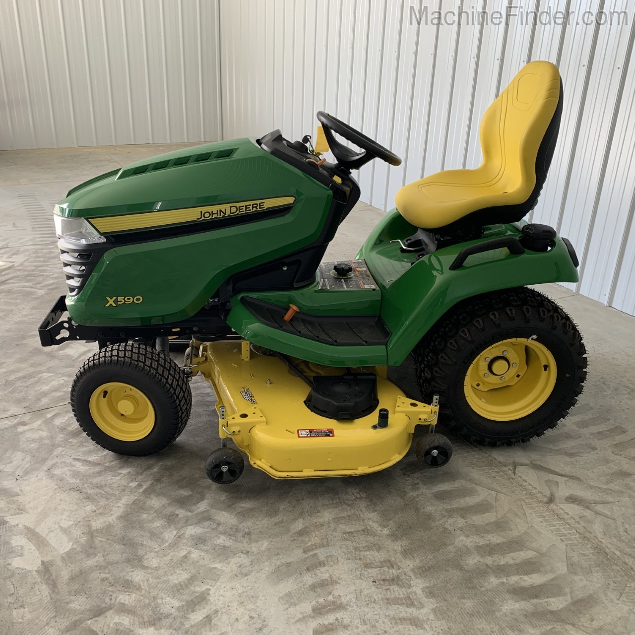 2020 John Deere X590 Image 2