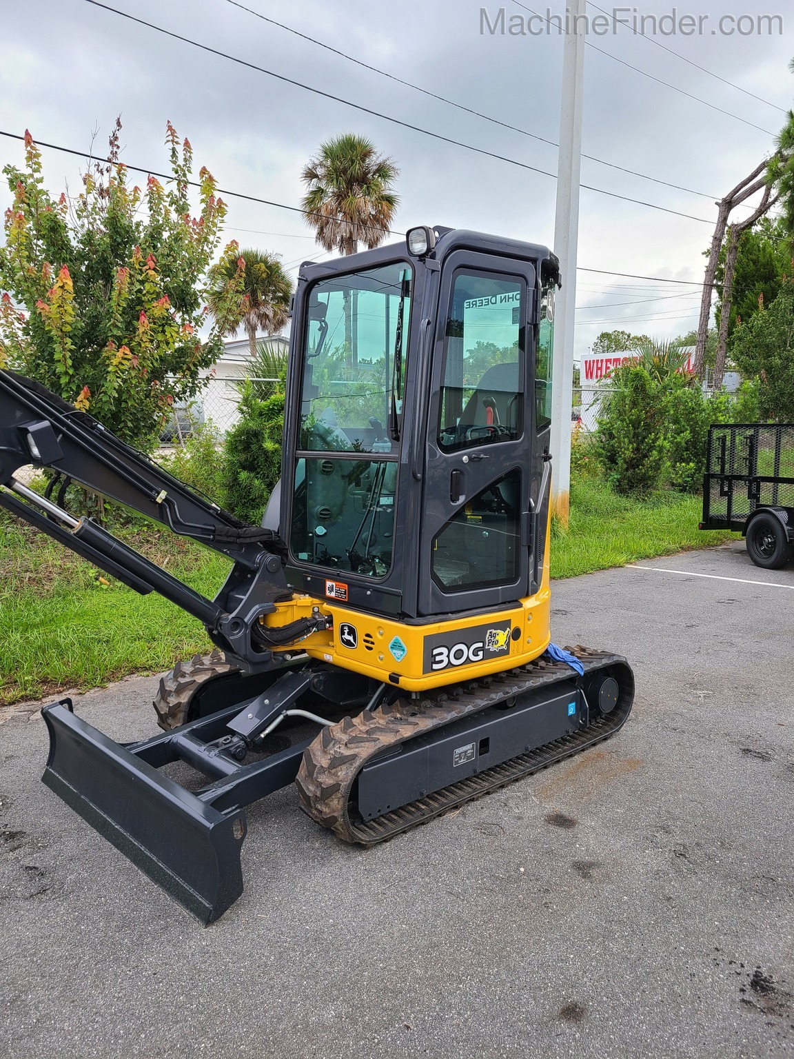 2020 John Deere 30G Image 1