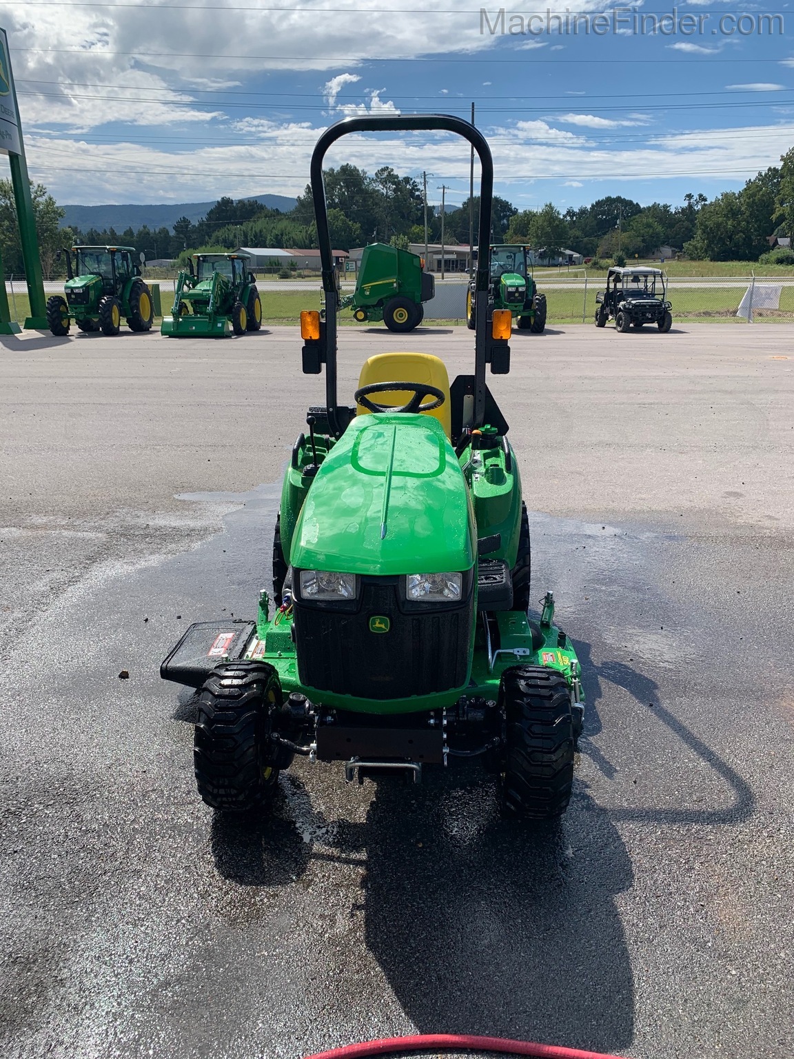 2020 John Deere 1023E Image 3