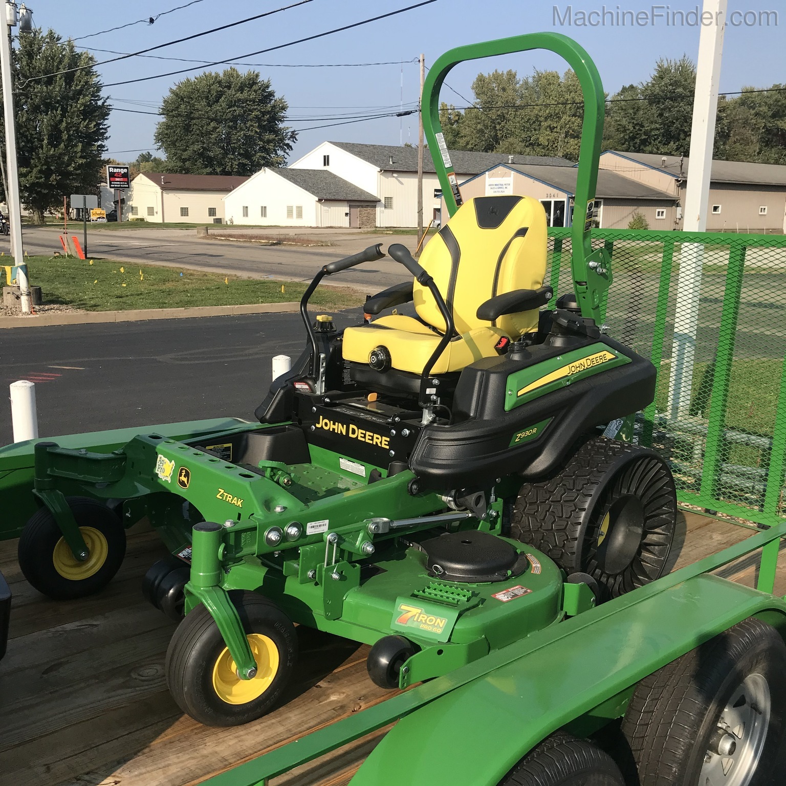 2020 John Deere Z930R Image 3