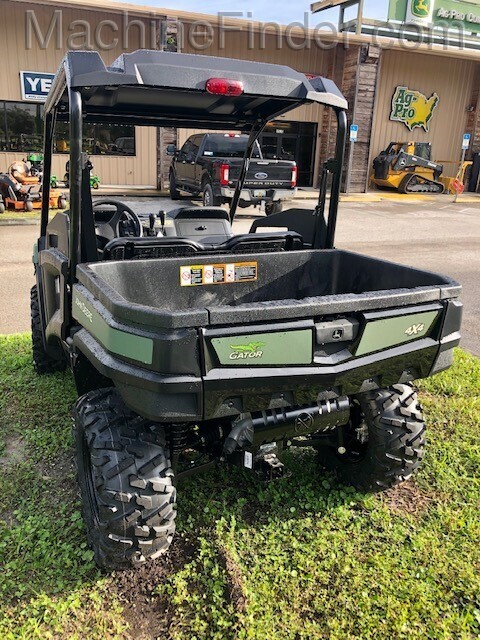 2020 John Deere XUV590M Image 6