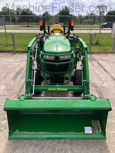 2020 John Deere 2038R Image 2