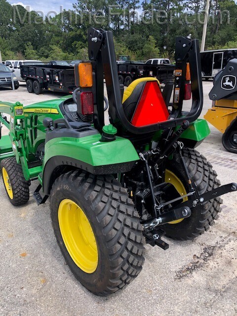 2020 John Deere 2038R Image 6