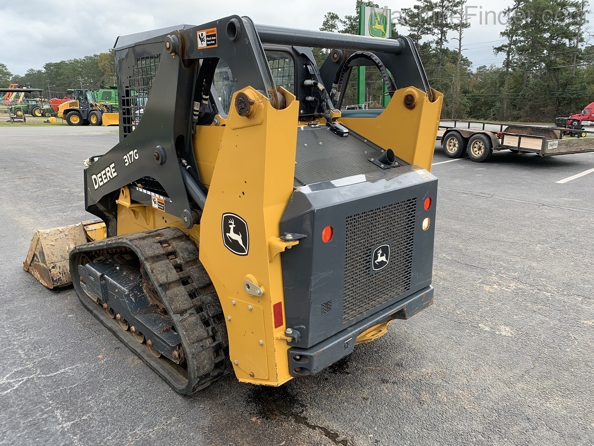 2019 John Deere 317G Image 4