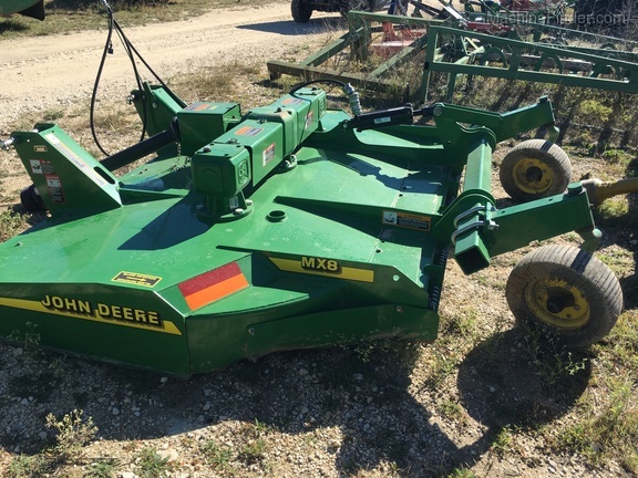 2018 John Deere MX8 Image 2