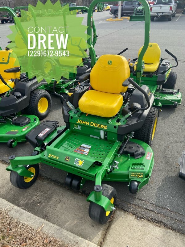2025 John Deere Z720E Image 1