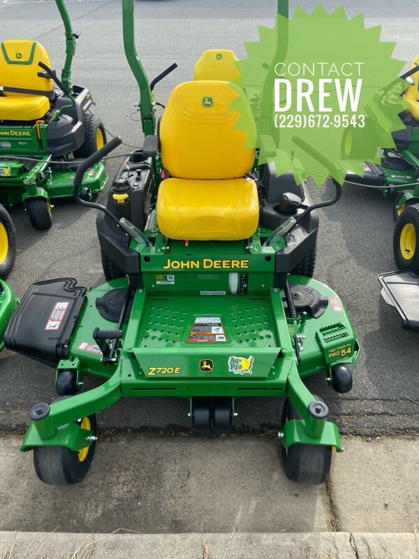 2025 John Deere Z720E Image 2