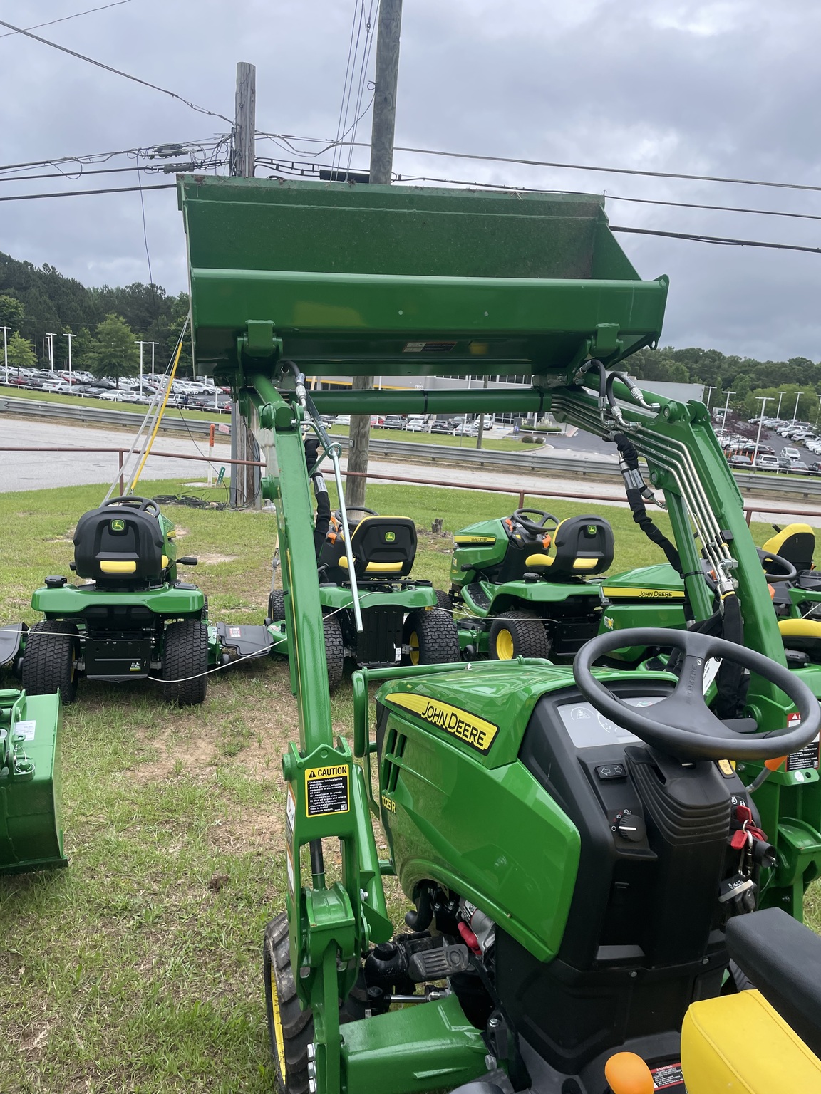 2024 John Deere 1025R Image 2