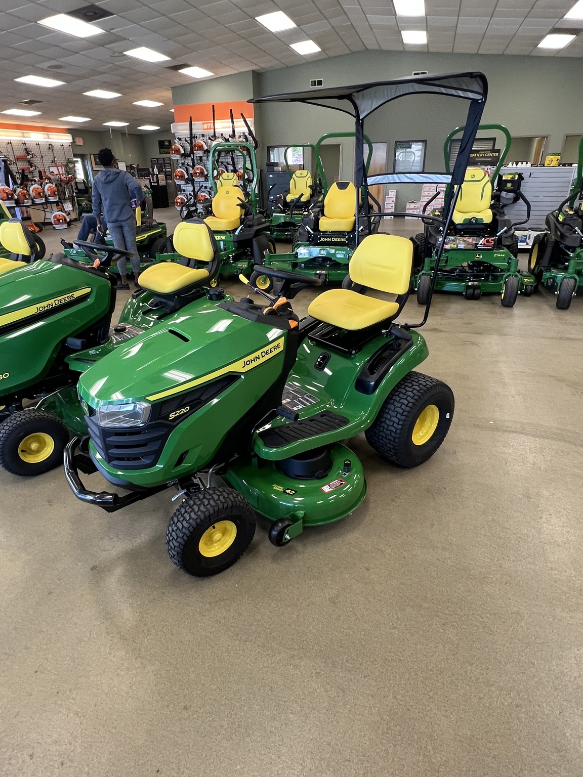 2023 John Deere S220 Image 1