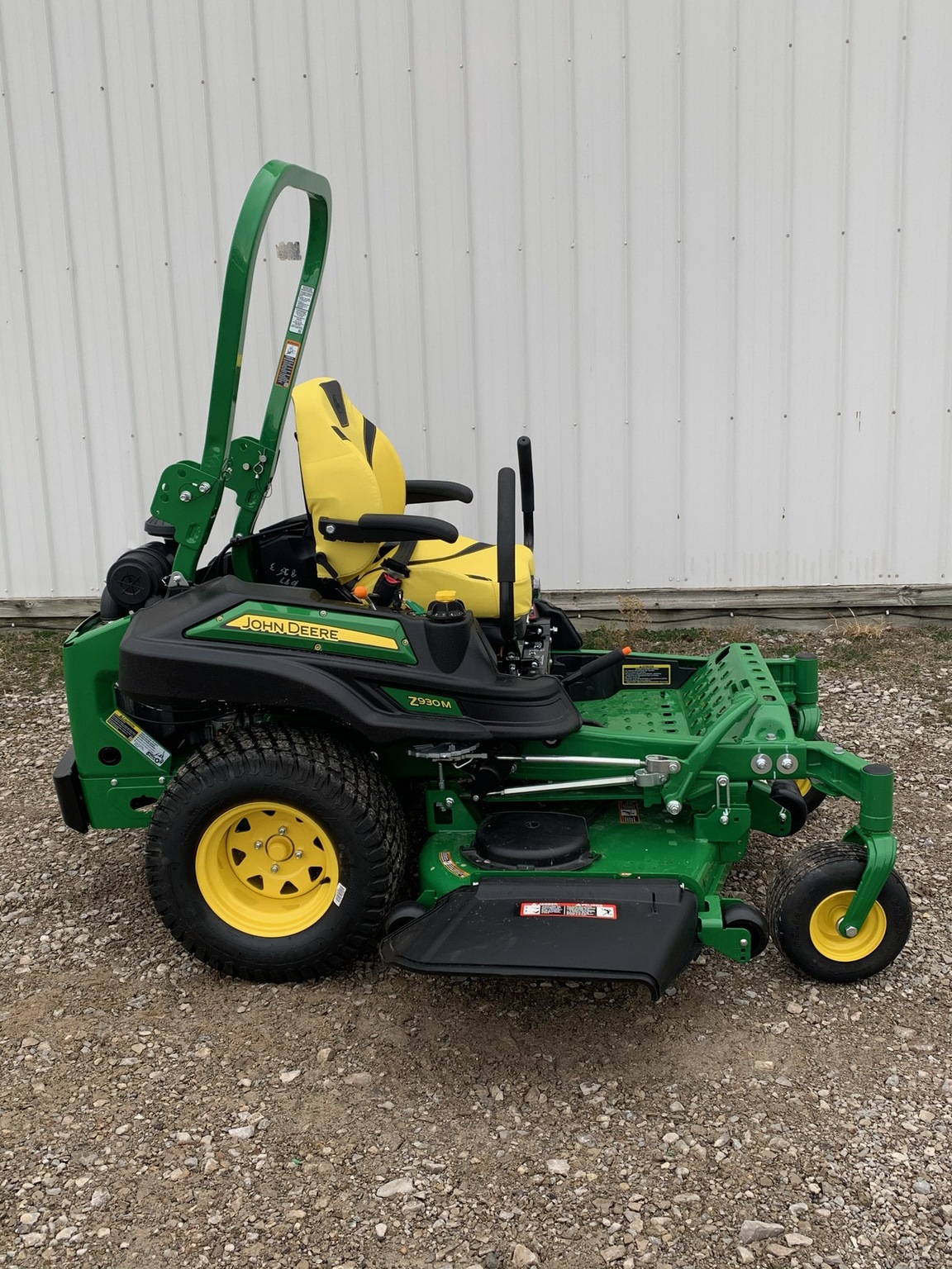 2023 John Deere Z930M Image 3