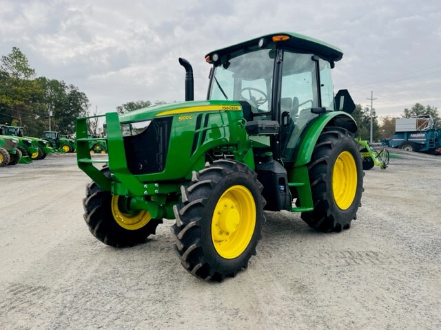 2025 John Deere 5100E Image 2