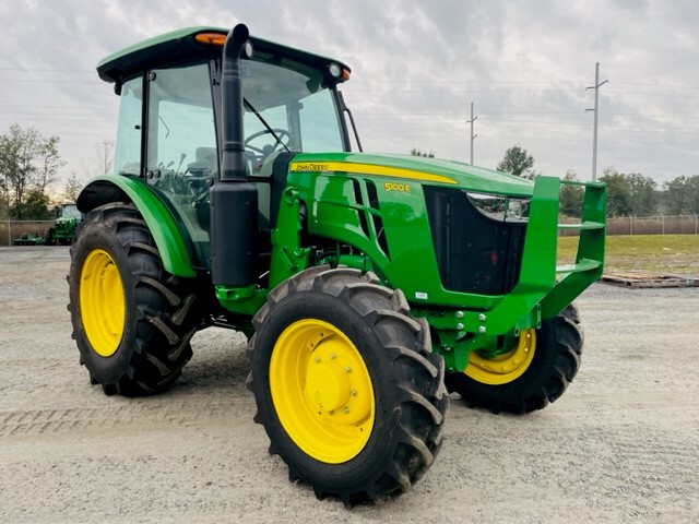 2025 John Deere 5100E Image 1