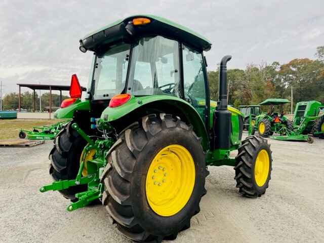 2025 John Deere 5100E Image 4