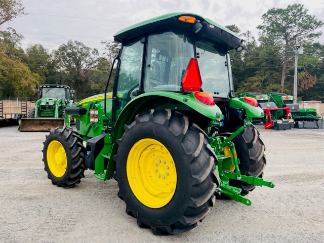 2025 John Deere 5100E Image 6