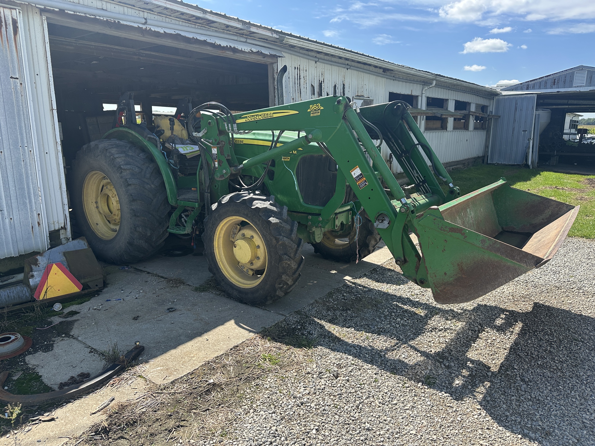 2009 John Deere 5095M Image 1