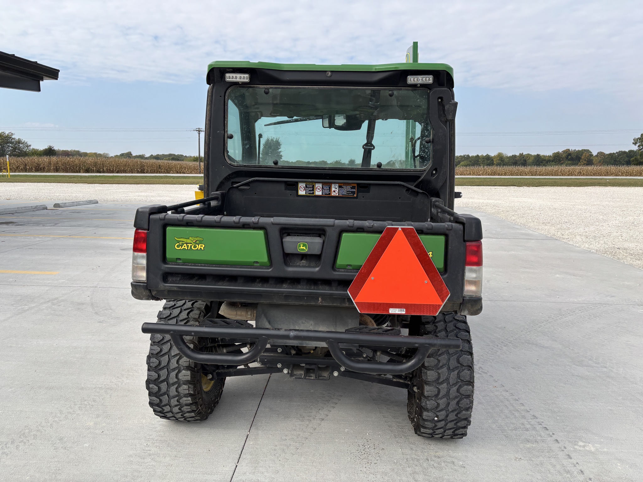  2022 John Deere XUV 835R at Heritage Tractor in Rockport, IL